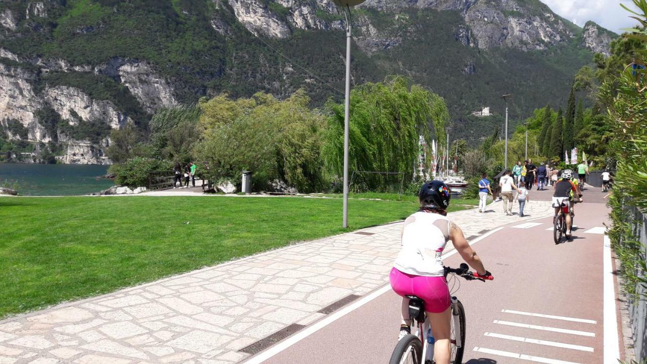 Garda Blu Apartment Riva del Garda Eksteriør bilde