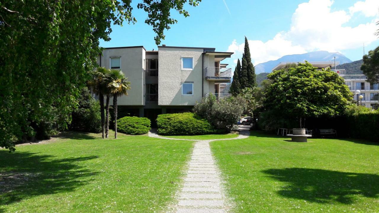 Garda Blu Apartment Riva del Garda Eksteriør bilde