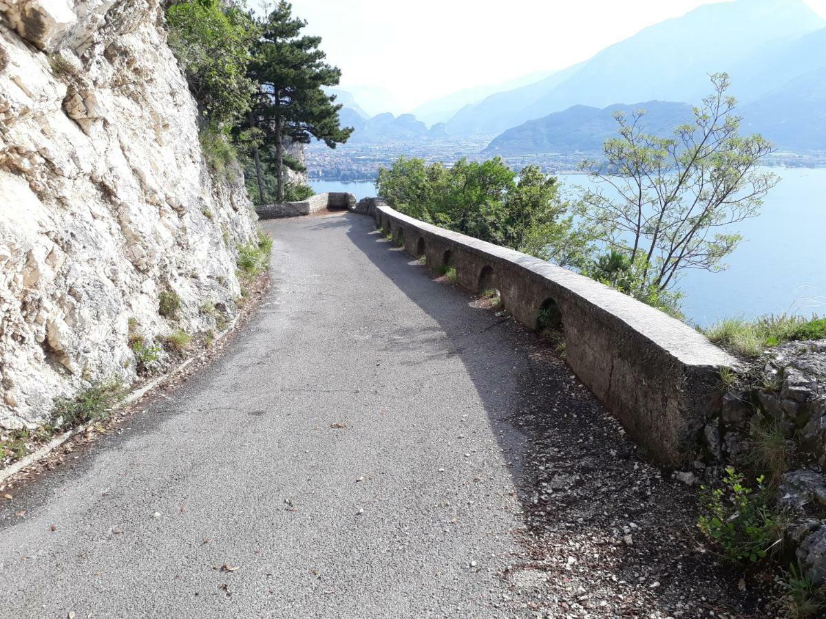Garda Blu Apartment Riva del Garda Eksteriør bilde