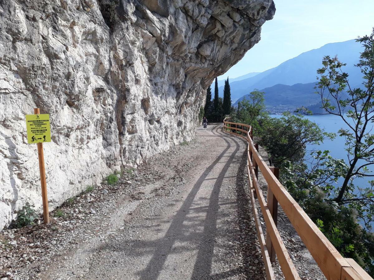 Garda Blu Apartment Riva del Garda Eksteriør bilde