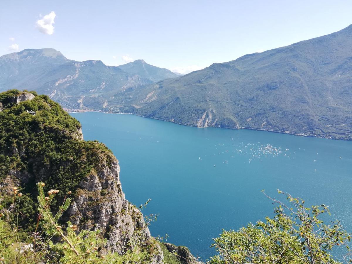 Garda Blu Apartment Riva del Garda Eksteriør bilde